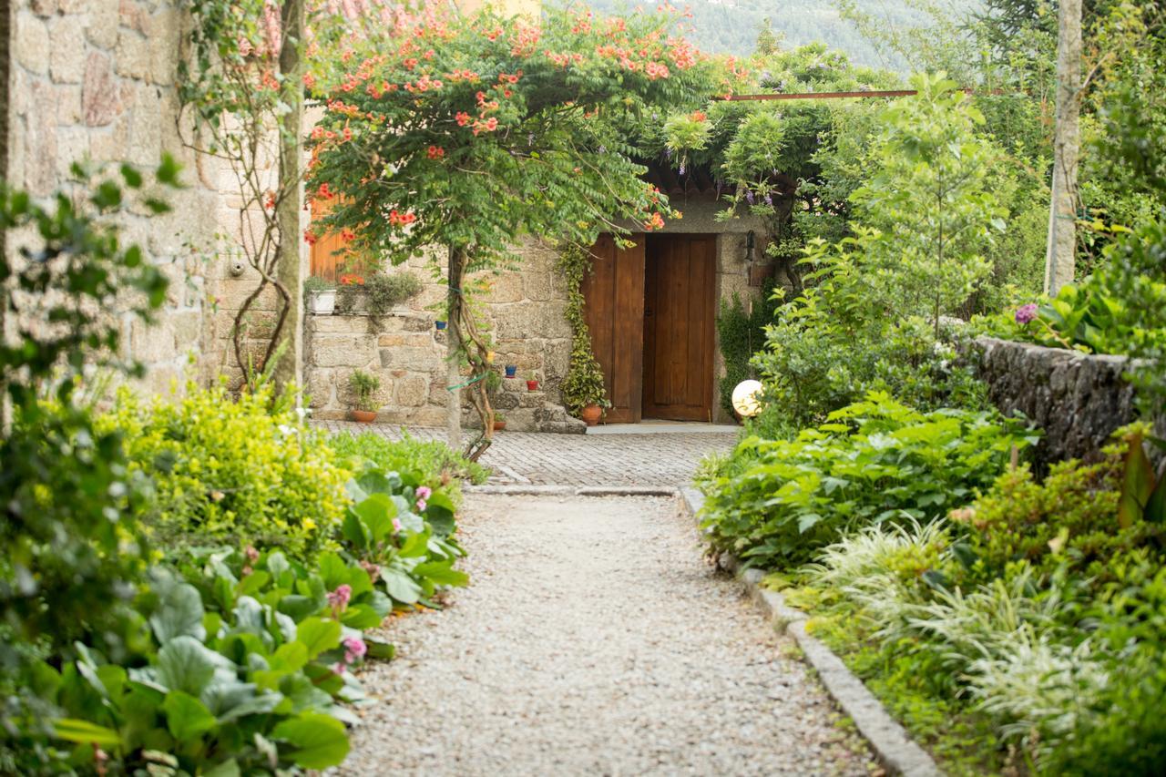Quinta De Lourosa Guest House Lousada Bagian luar foto